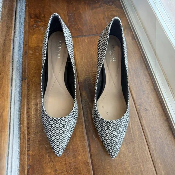 Alfani Step ’n Flex Woven Pointed-Toe Heels | Black & White | Size 8M - Picture 2 of 9